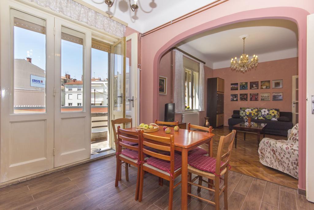 Spacious & Smart Center Apartment Pula Rum bild